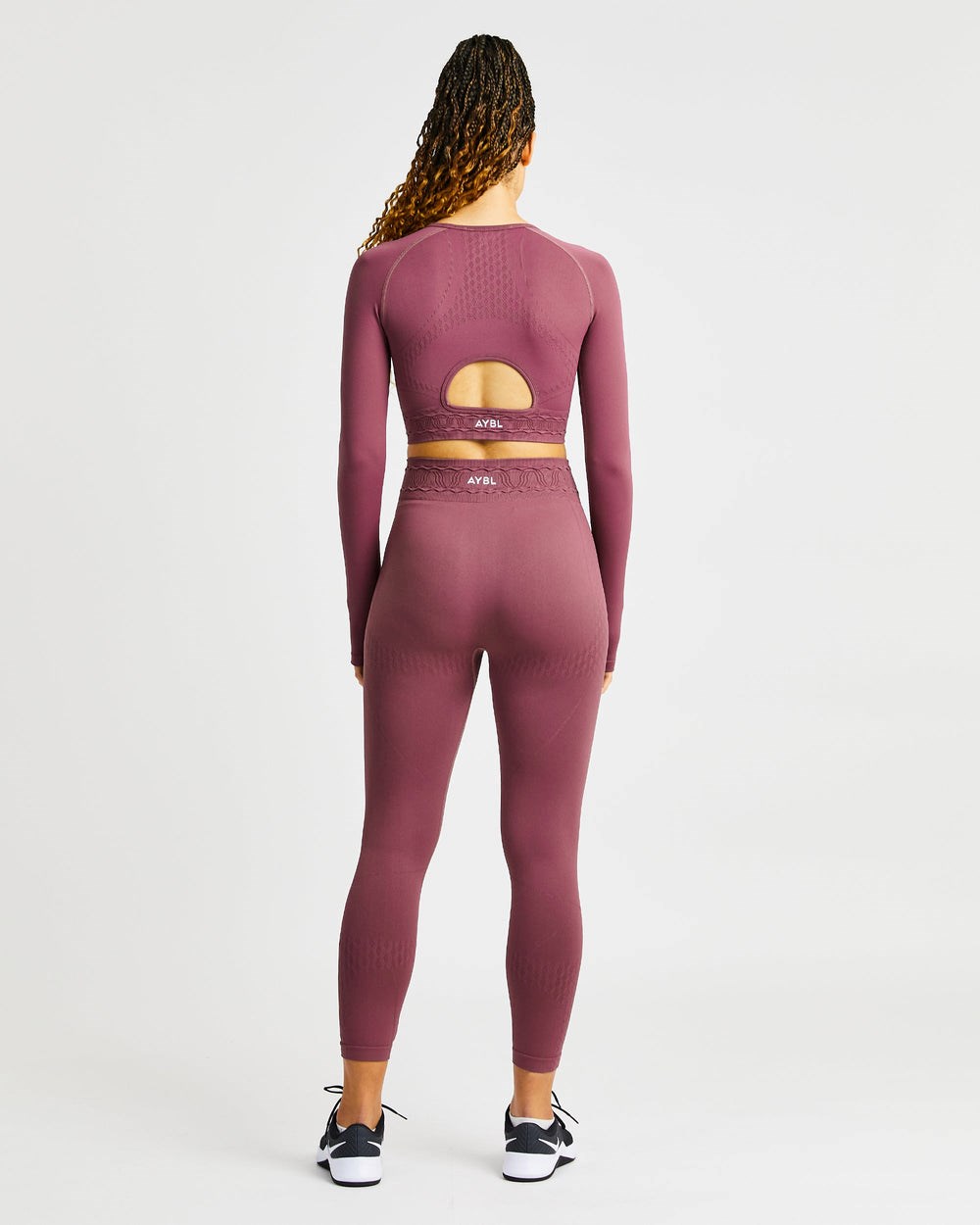 AYBL Oberteile Outlet Shop - Elevate Seamless Long Sleeve Crop Top